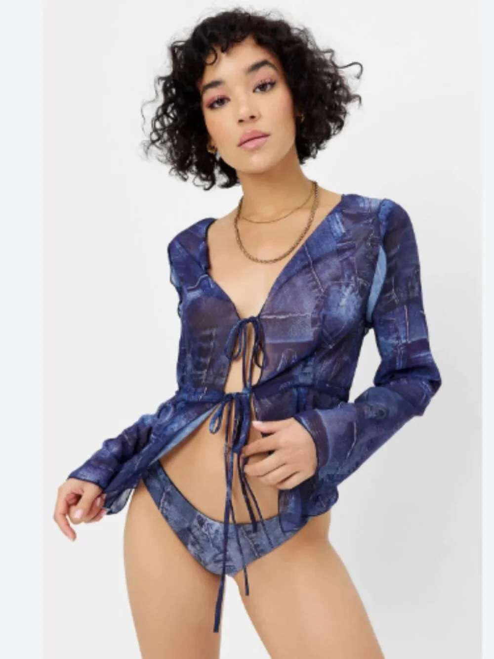 Frankies Bikinis Molly Long Sleeve Shirt in Blue Jean Size Medium